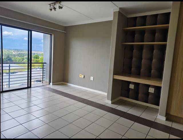 2 BEDROOM APARTMENT FOR SALE IN THE PADDOCKS